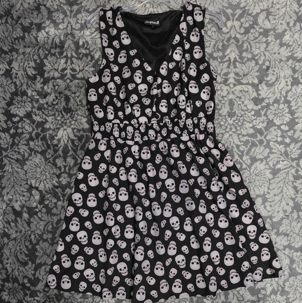 Sourpuss Skull Patterned Sleeveless V Neck Goth Punk Alternative Dress